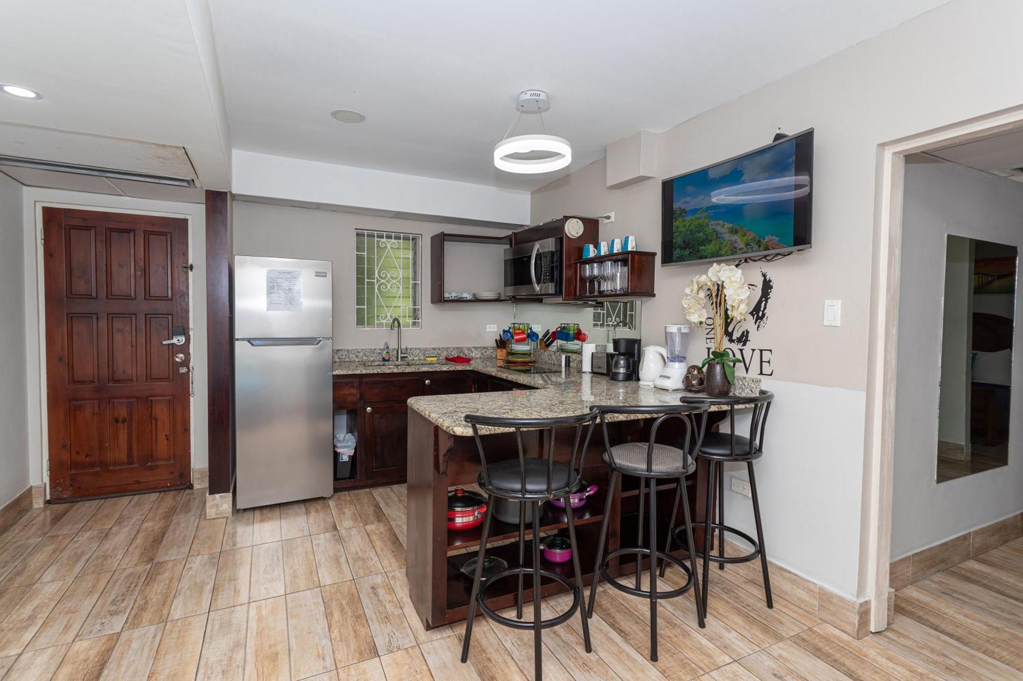 Montego Bay Club Apartments Εξωτερικό φωτογραφία
