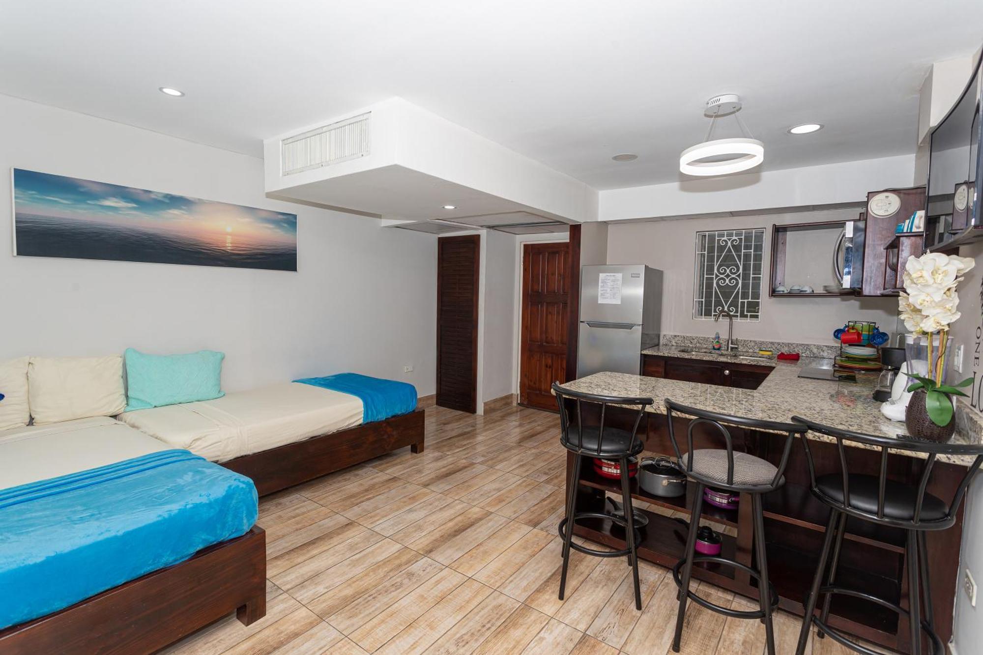 Montego Bay Club Apartments Εξωτερικό φωτογραφία