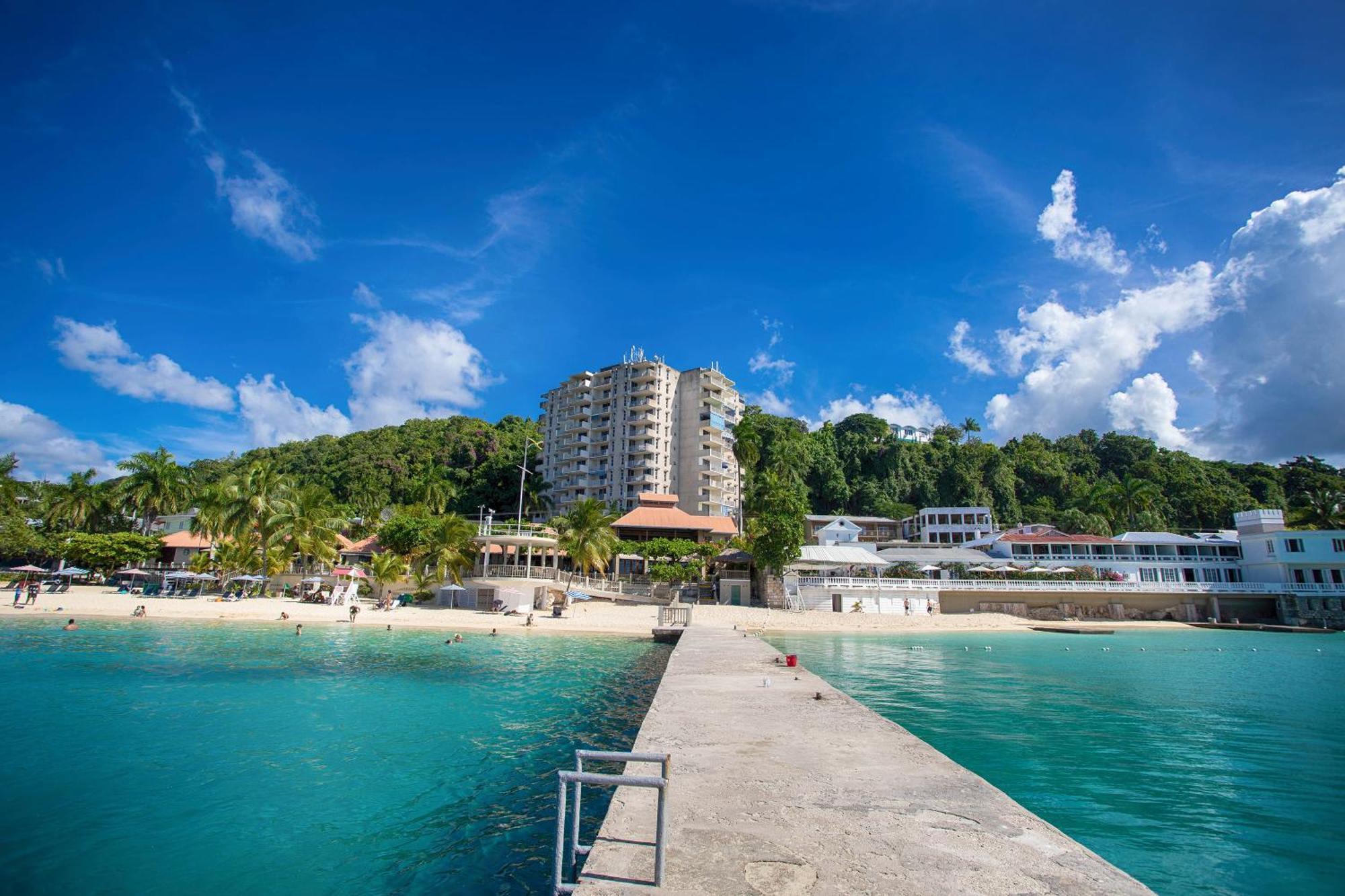 Montego Bay Club Apartments Εξωτερικό φωτογραφία
