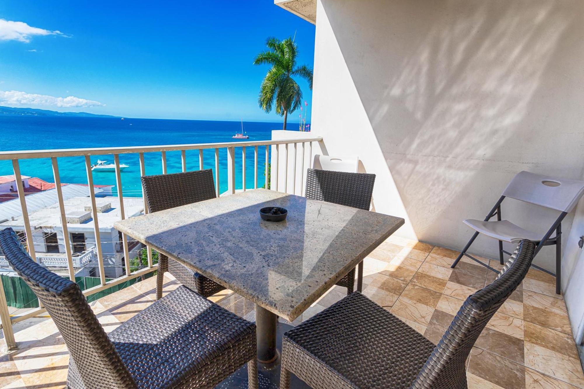 Montego Bay Club Apartments Εξωτερικό φωτογραφία