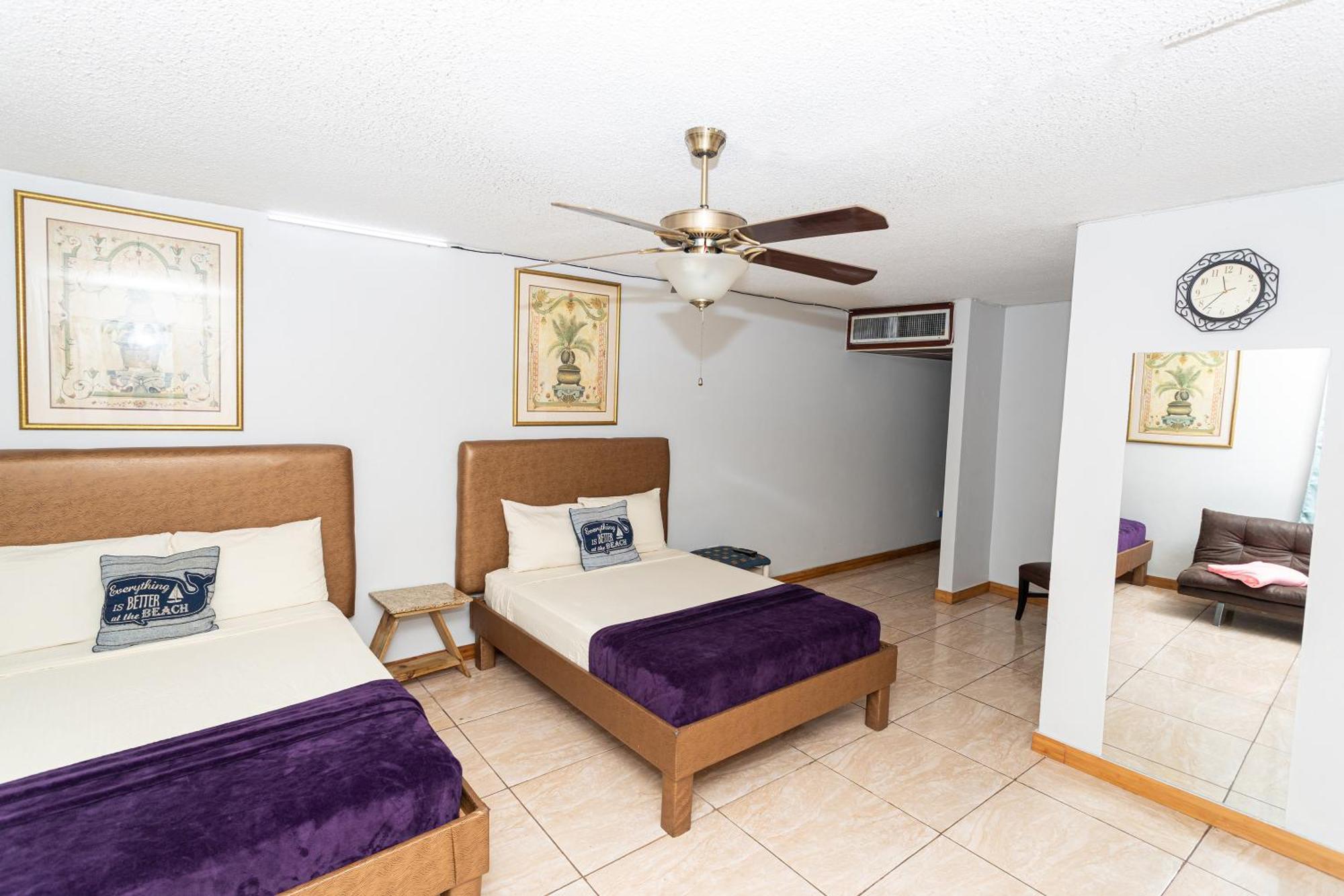 Montego Bay Club Apartments Εξωτερικό φωτογραφία