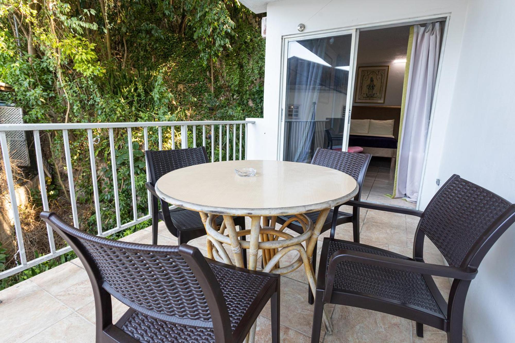 Montego Bay Club Apartments Εξωτερικό φωτογραφία