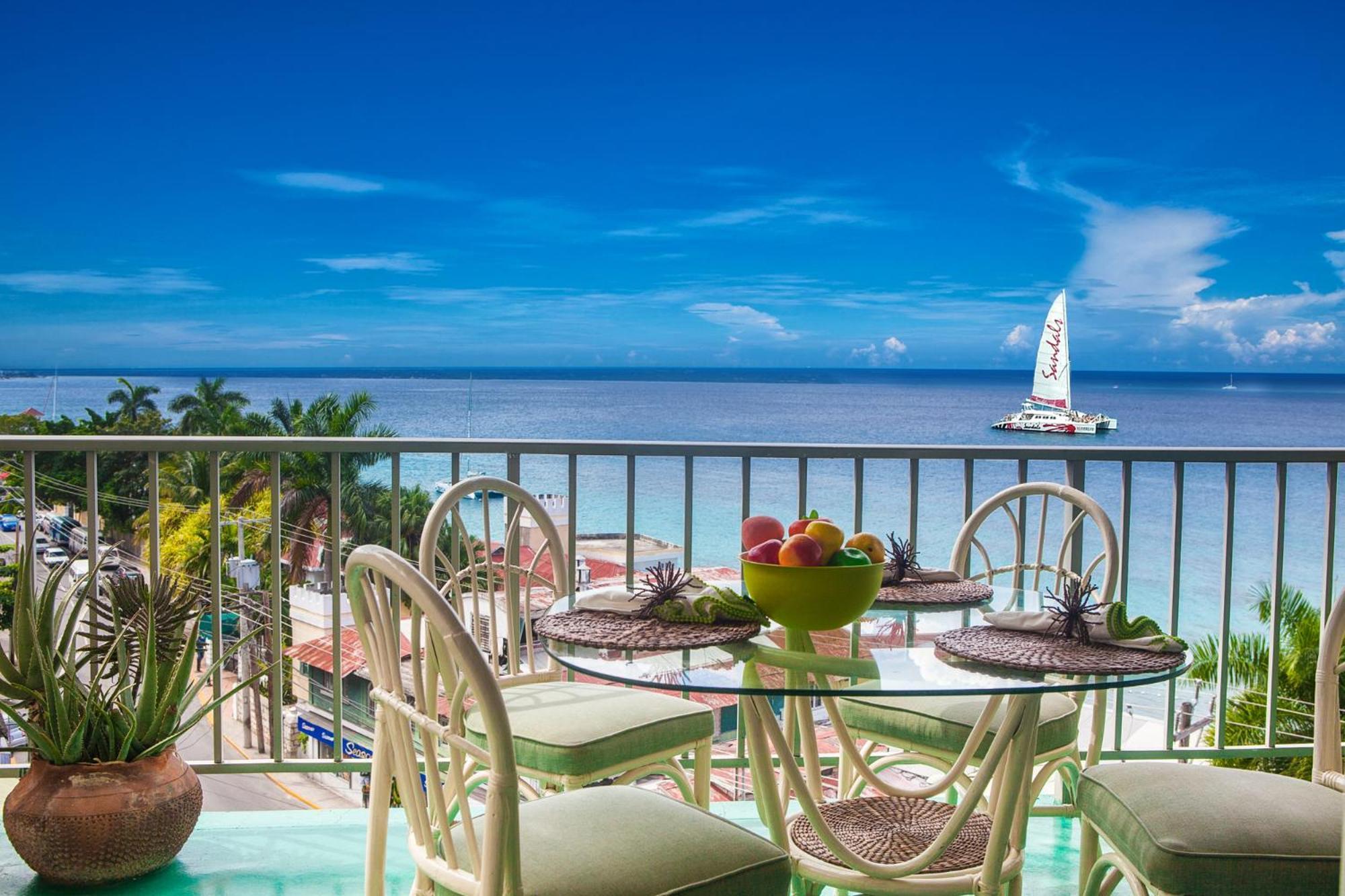 Montego Bay Club Apartments Εξωτερικό φωτογραφία