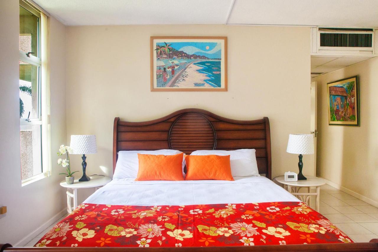 Montego Bay Club Apartments Εξωτερικό φωτογραφία